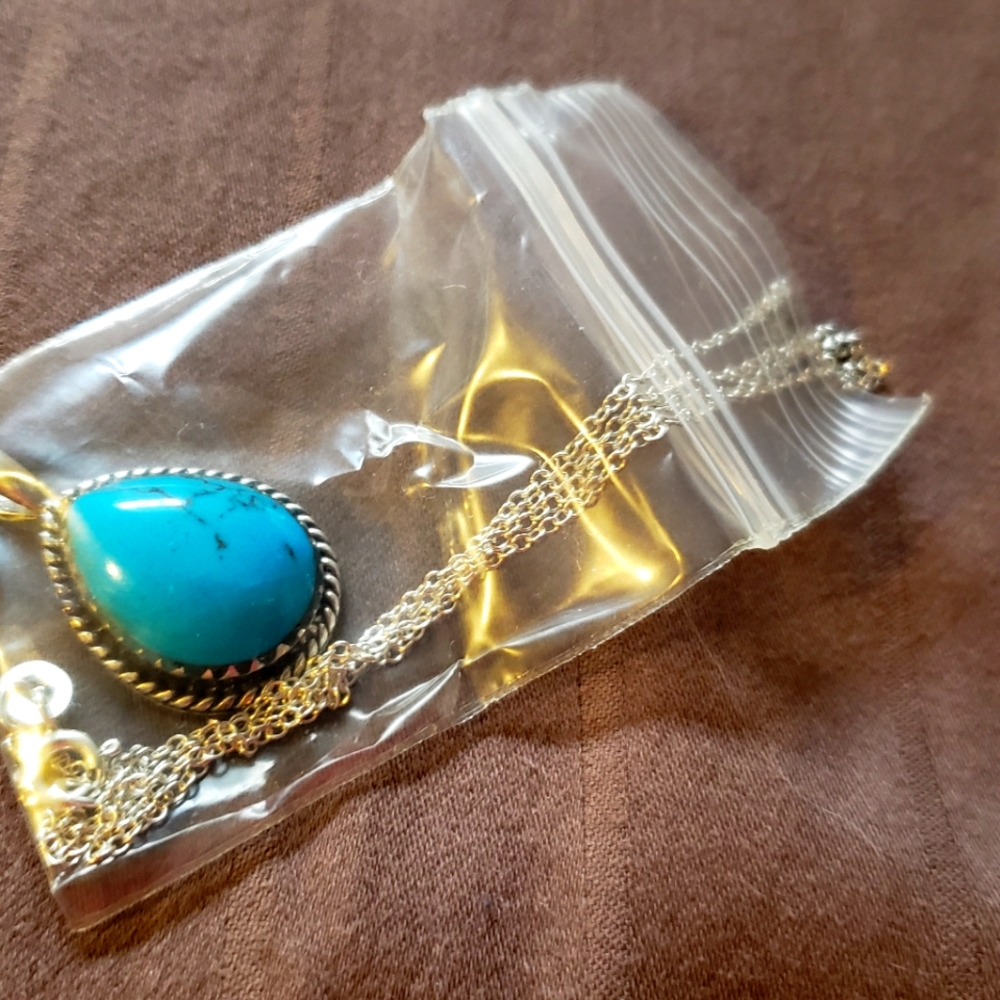 Brand new Topaz 925 silver necklace